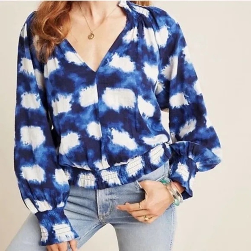 Porridge Anthropologie Blue Tie Dye Printed Smocked V Neck Top Blouse size XS